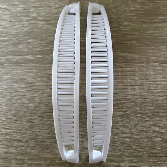NEW … 2 Piece Set Of WHITE Banana Clips - Picture 1 of 3